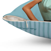This image shows the pillow's hidden zipper and how the front and back sides complement each other.
