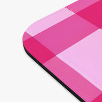 Picture showing close-up edge of mouse pad.